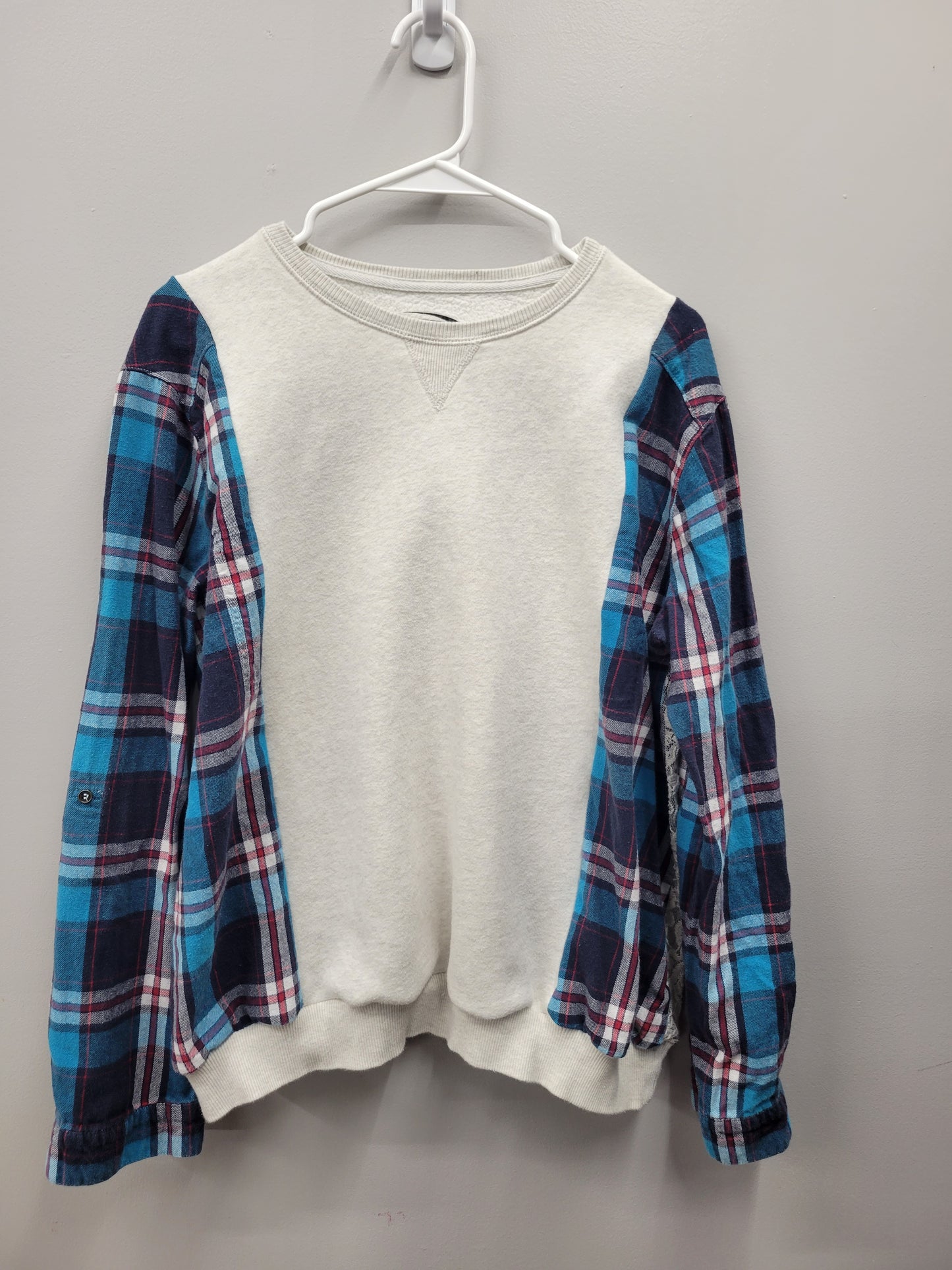 Sweatshirt flannel combo